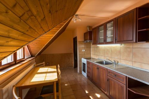 Cocina, Penzion Satovske lipy in Satov