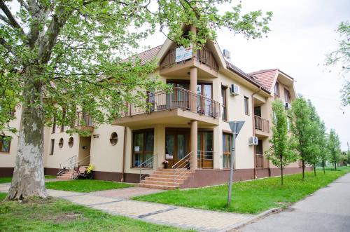  Art Apartmanok in Hajdúszoboszló