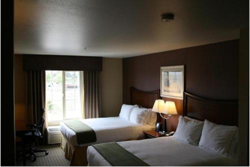 Holiday Inn Express Hotel & Suites Willows, an IHG Hotel