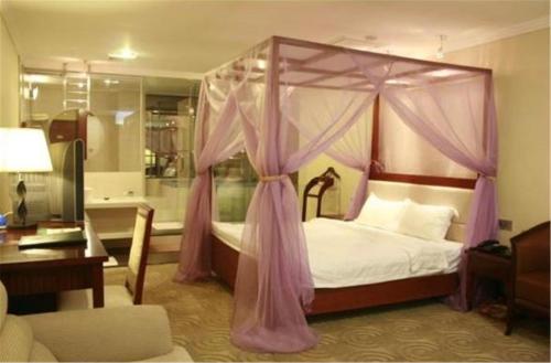 Wanfeng Hotspring Hotel