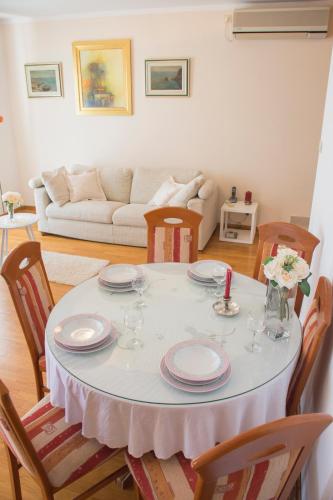 Apartment Mara, Split (photo 8)