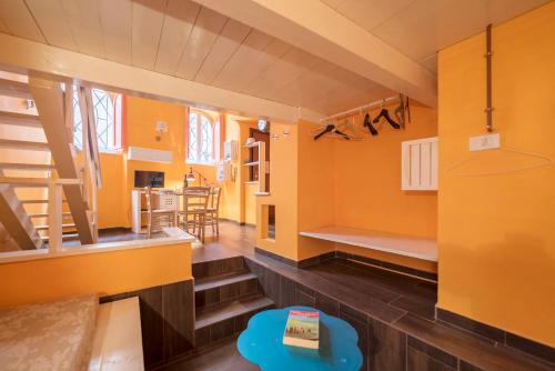 クイリナレ アパートメンツ