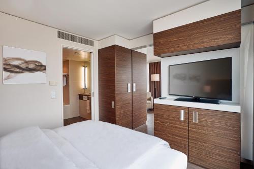 H4 Hotel Solothurn - image 2
