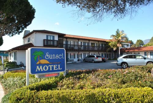 Sunset Motel - image 17
