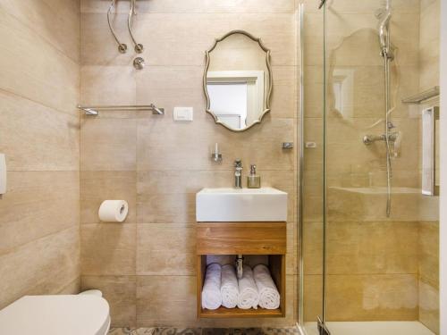 Navis Luxury Villa