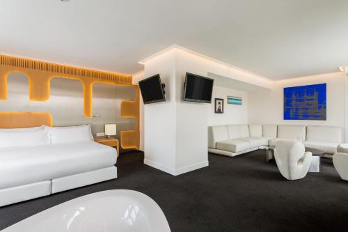 Suite, deluxe