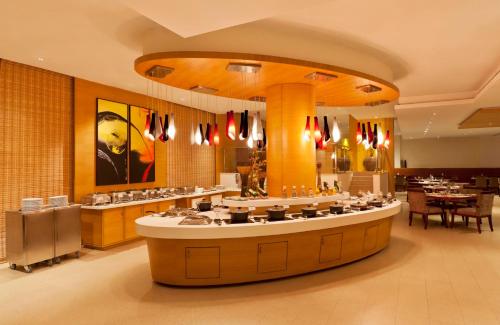 Restaurante, Hotel Gokulam Park - Coimbatore in Peelamedu