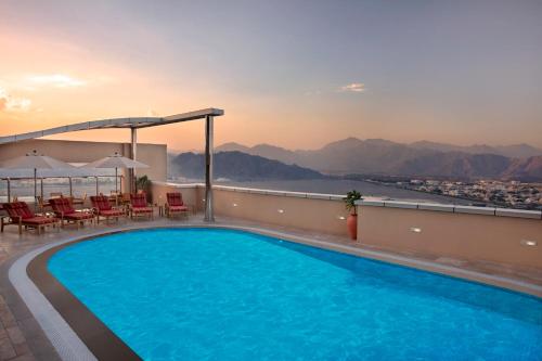 Restaurant, Nour Arjaan by Rotana in Fujairah International Airport