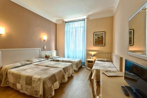 Hotel Eden - image 8
