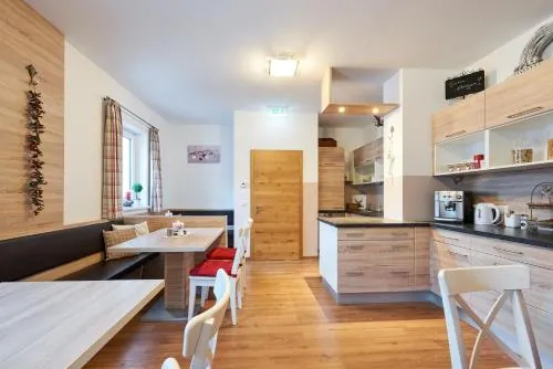 Pension zum Gschaider in Payerbach, Österreich