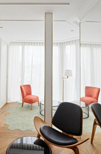 Three-Bedroom Apartment image 10