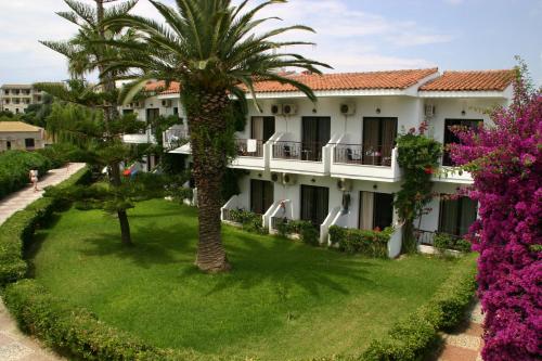 Morfeas Hotel - image 11