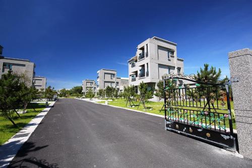 南海凱歌民宿獨棟庭園別墅 1烤肉打牌歡唱 2寵物友善 3聰明包棟-依人數提供相對應床位及房間數4近市區東大夜市 - Taichung