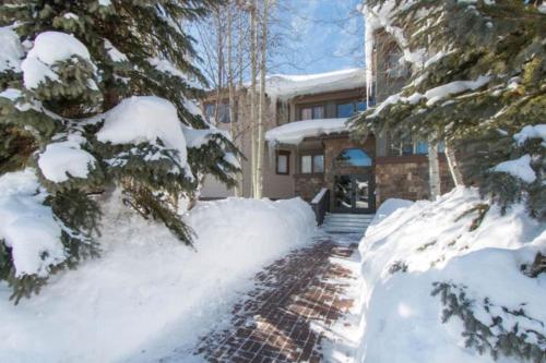 Frostfire Condominiums B19 in Keystone, USA