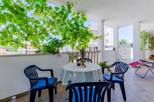  Apartment Dada in Sutivan