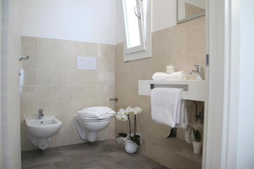 Superior Double or Twin Room image 5