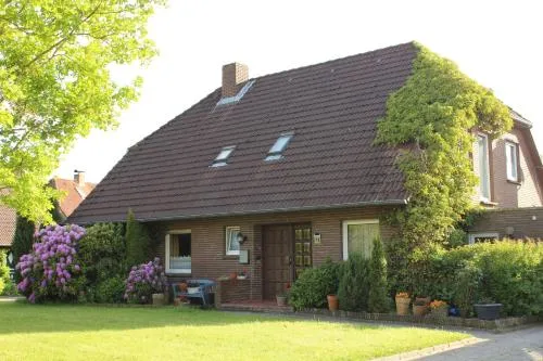 Haus im Wiesengrund in Esens, Deutschland
