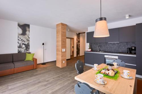 Residence Laitacherhof - Modern Apartments with Sauna