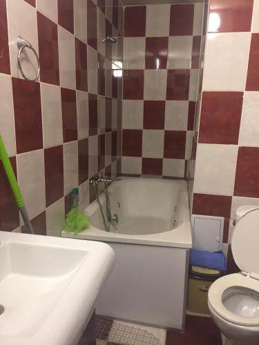 Eka Apartment - image 3