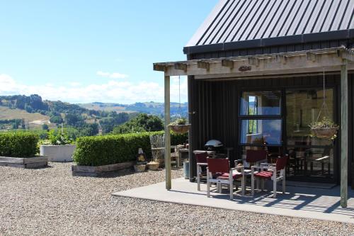 The Loft at Te Kumi Tirohanga photo 2