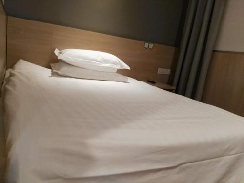 海友上海莘莊地鐵站酒店