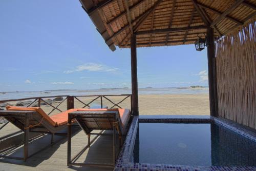 Bintan SpaVilla Beach Resort Room Type - King Room with Spa Bath