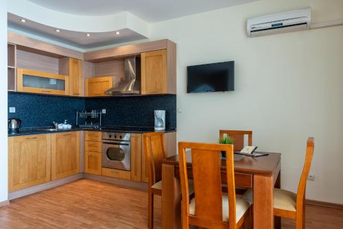 Studio with Sea View image 5