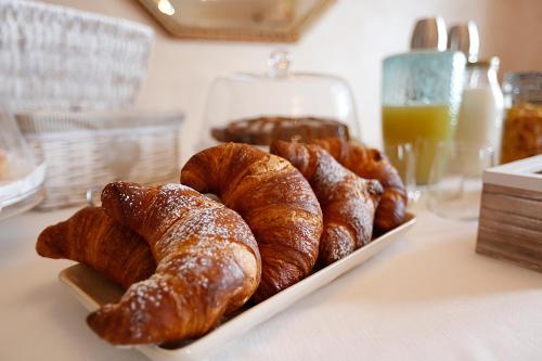 Il Casato Deluxe Rooms - main image