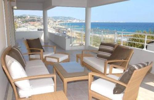 Stunning three bedroom apartment on seafront in Cannes with panoramic sea views 399 - Location saisonnière - Cannes