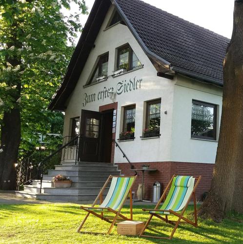 B&B Brieselang - Landhotel "Zum ersten Siedler" - Bed and Breakfast Brieselang