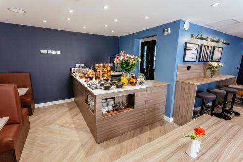 Oliver Plaza Hotel - image 5