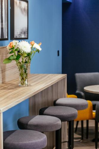 Oliver Plaza Hotel - image 14