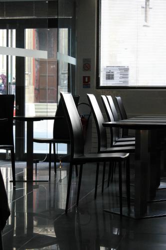 Hotel The Originals du Grand Monarque Nantes Gare - image 8