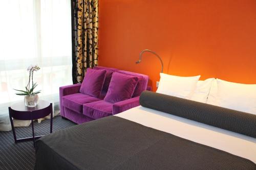 room detail thumbnail 0