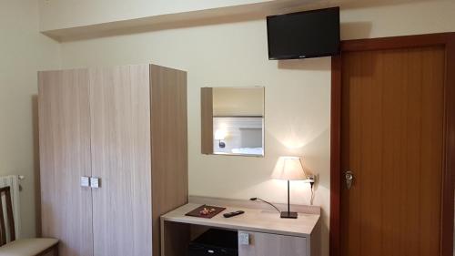 2 twin beds