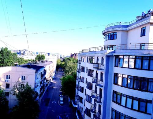 Apartments Bolshaya Tatarskaya - image 3