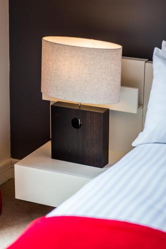 AJY Birmingham City Centre Viva Apartment - image 10