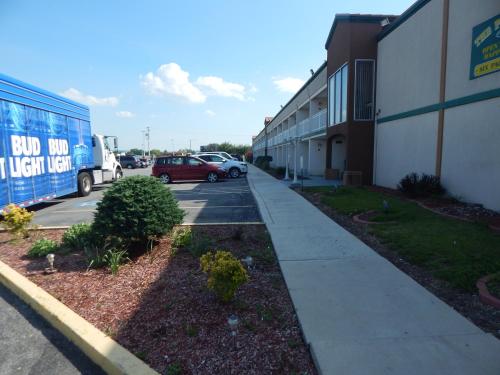 Days Inn By Wyndham Carlisle North - image 4