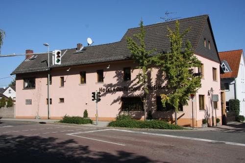 Hotel Gasthof Grüner Wald - image 12
