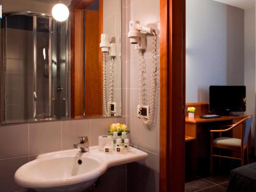 Hotel Zone - image 7