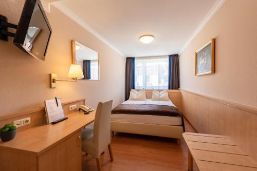 Hotel Royal - image 4