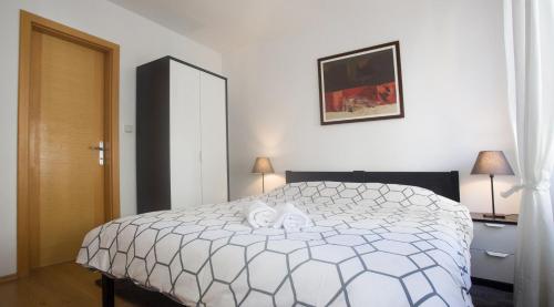 Apartments S&A