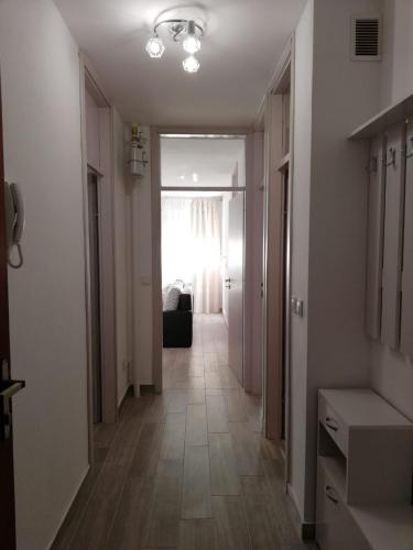 Apartment White
