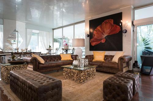 Best Western Maison B Hotel - image 12