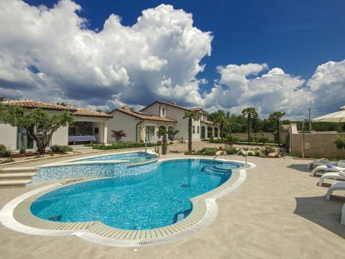  Filton Villa, Unterkunft in Vižinada