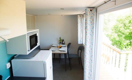 Camping les Chenes in Chauzon