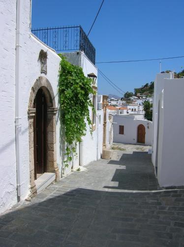  Sarris Studios & Apartments in Lindos