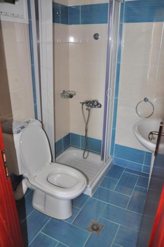 Hotel Lefkadi Room Type - Double or Twin Room with Side Sea View