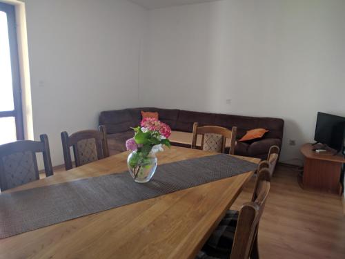 Apartments Kuzman - image 11