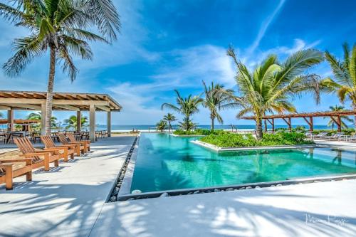 Marea Beachfront Villas